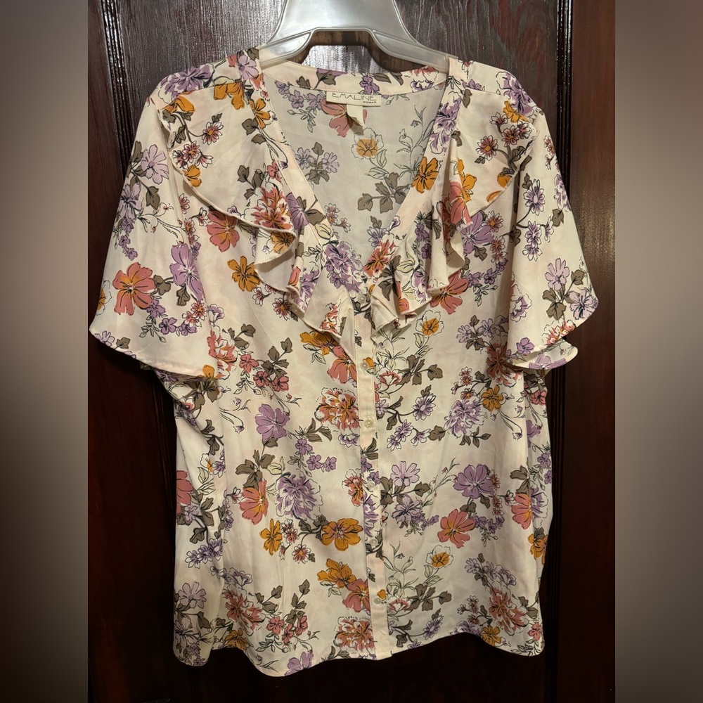 Cute plus size button up blouse